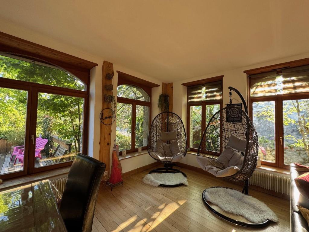 Gîte au Manoir des Sens avec bain nordique jacuzzi sur terrasse privée – photo 21