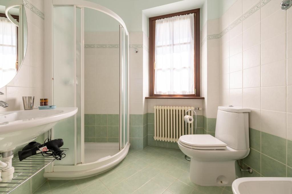 A bathroom at Albergo Villa Edy