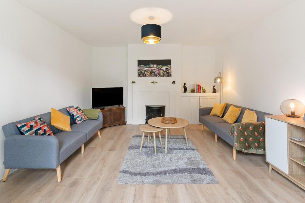 Posezení v ubytování Delightful Family Getaway Cornwall