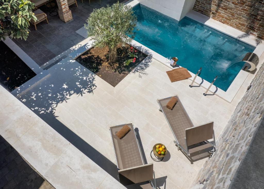 Conte Hotel & Restaurant - 7