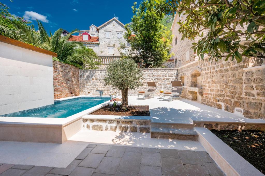 Conte Hotel & Restaurant - 5