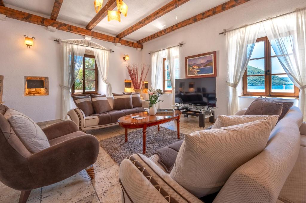 Prostor za sedenje u objektu Conte Hotel & Restaurant
