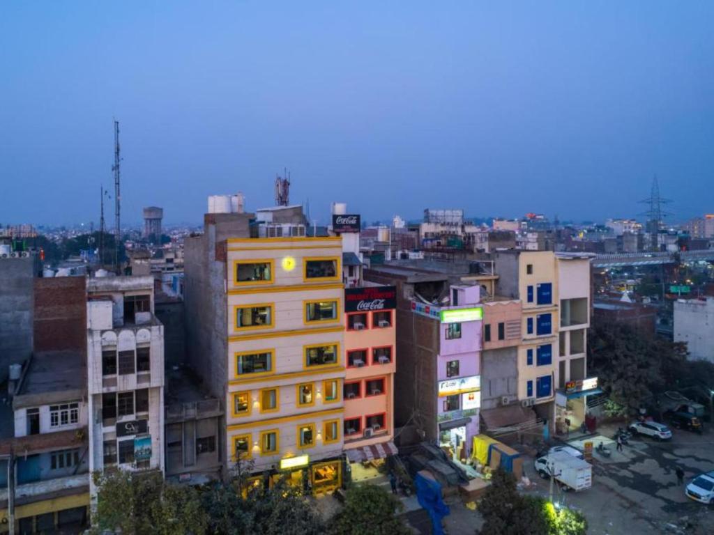 Nespecifikovaný výhled na destinaci Amritsar nebo výhled na město při pohledu z hostelu