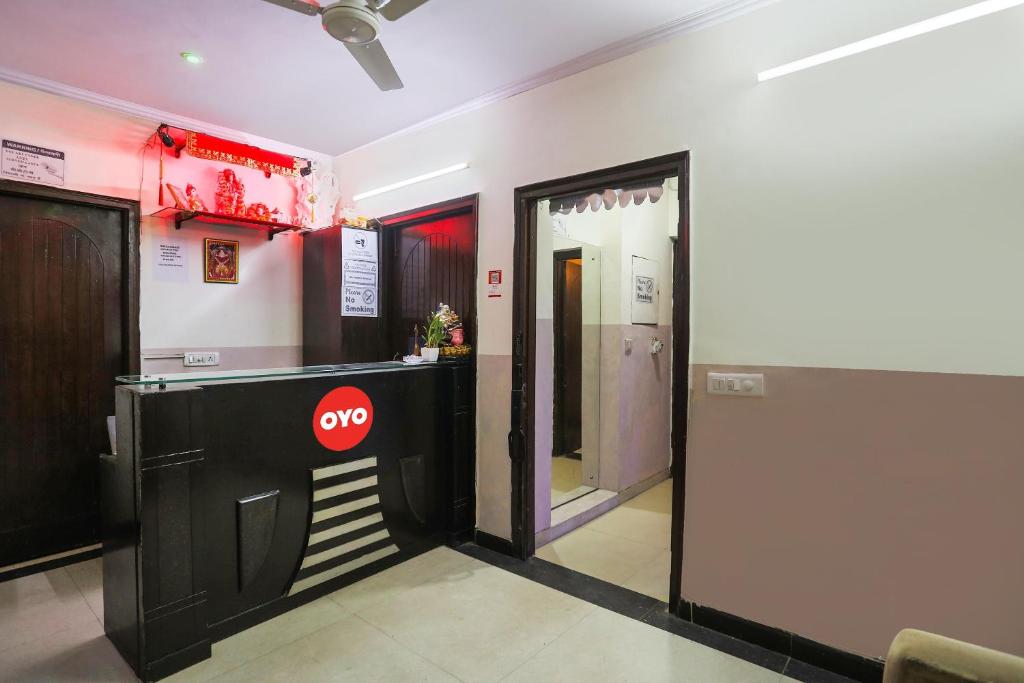 Kuchyň nebo kuchyňský kout v ubytování Hotel O Royal Galaxy