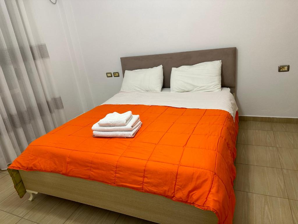 Postel nebo postele na pokoji v ubytování Shell Home golem 1