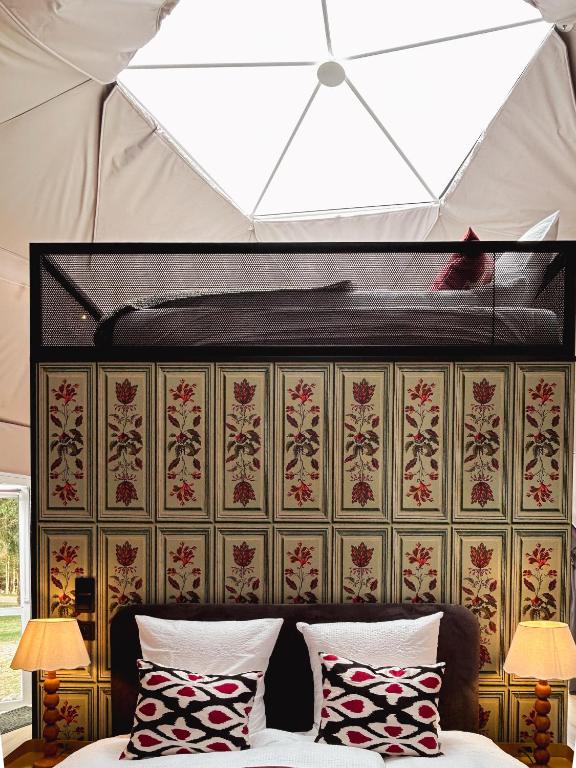 Postel nebo postele na pokoji v ubytování High Moor Glamping