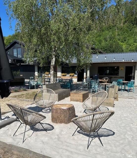 Fotografie z fotogalerie ubytování bell tent v destinaci Durbuy