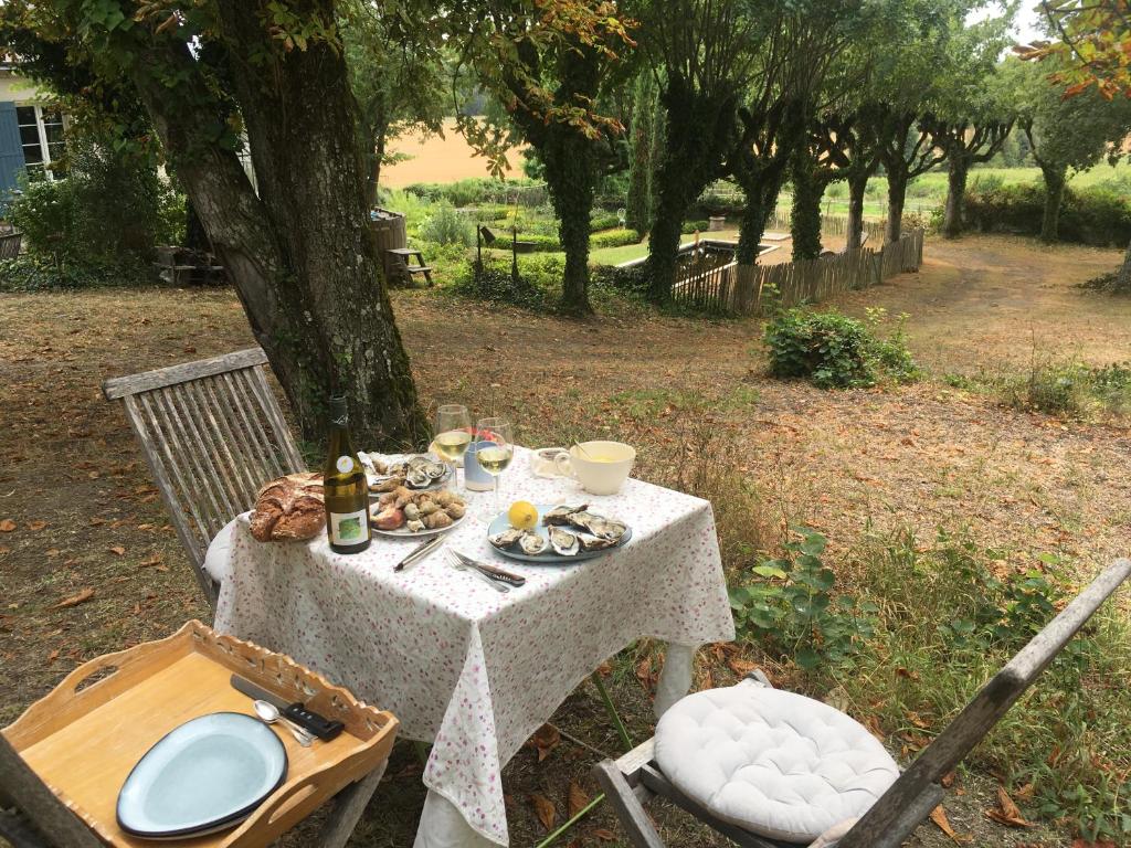 Zahrada ubytování Les Toiles de La Tortillère tentes luxes safari lodge glamping insolite