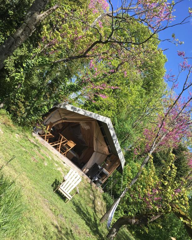 Zahrada ubytování Les Toiles de La Tortillère tentes luxes safari lodge glamping insolite