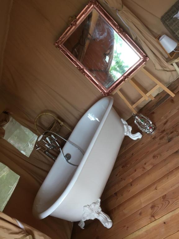 Fotografie z fotogalerie ubytování Les Toiles de La Tortillère tentes luxes safari lodge glamping insolite v destinaci Marçay