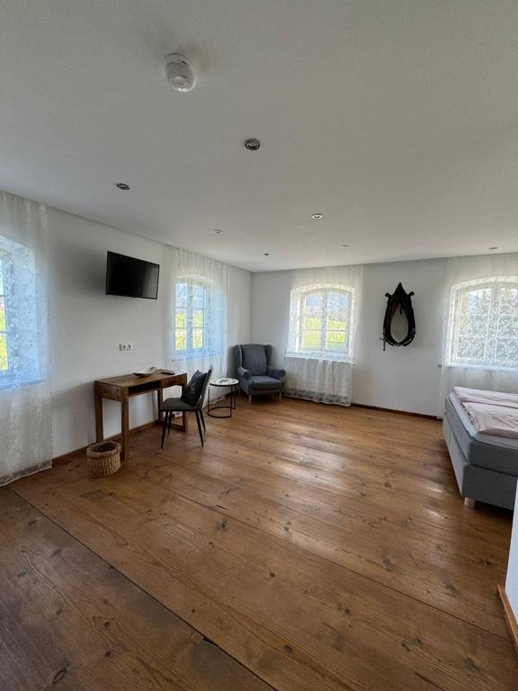 TV a/nebo společenská místnost v ubytování B&B Brandstatthof