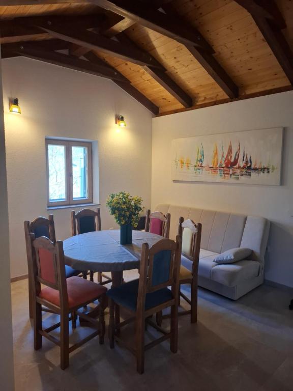 Posezení v ubytování Normabella Holiday Home