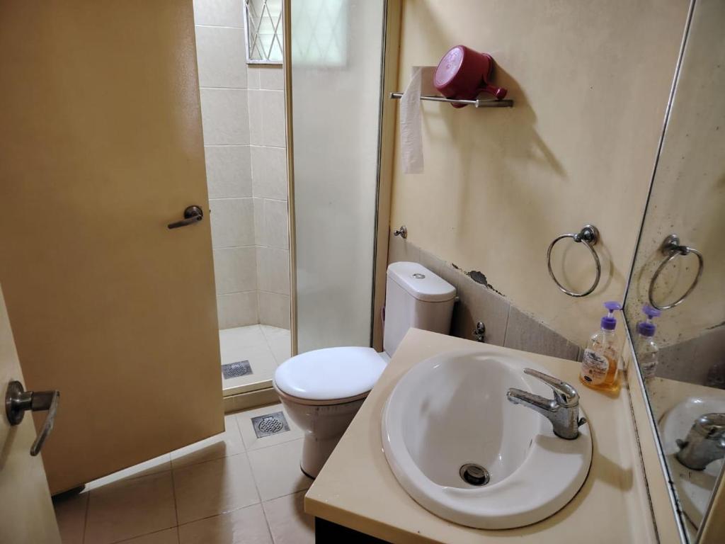 Ένα μπάνιο στο Homestay Batu Ferringhi