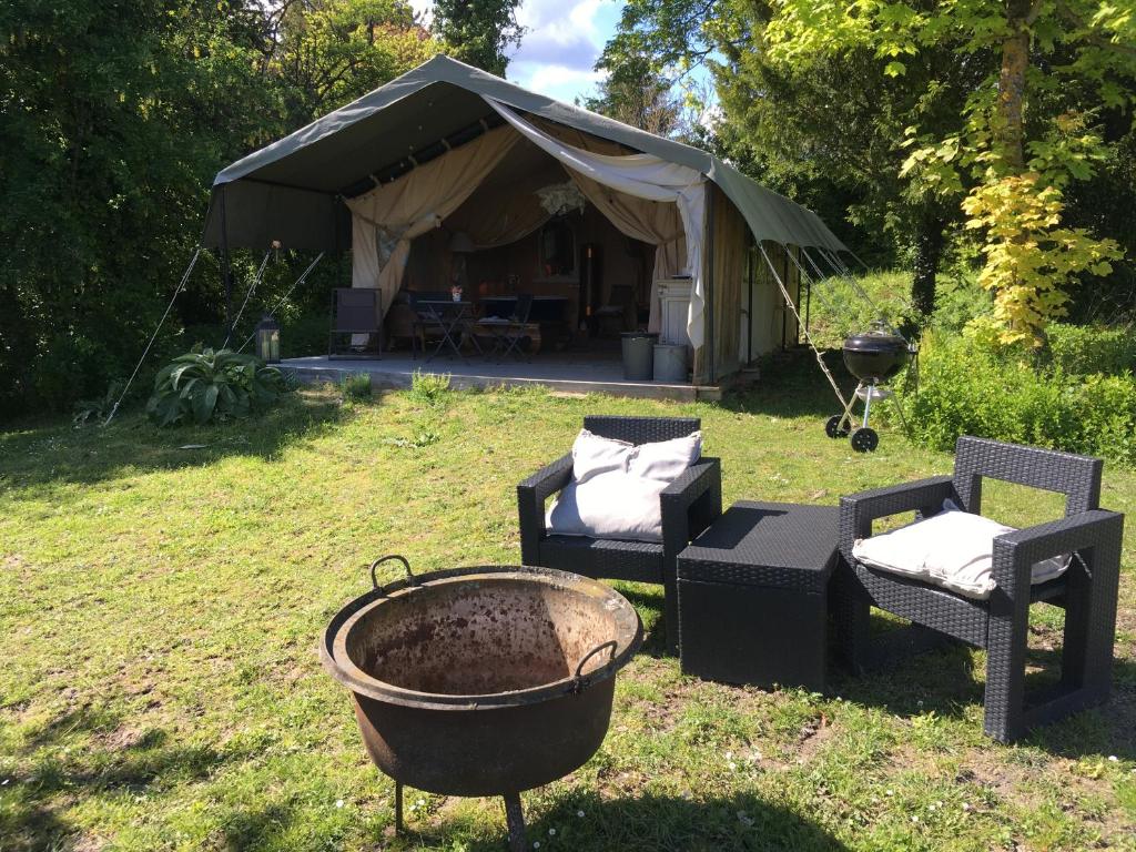 Zahrada ubytování Les Toiles de La Tortillère tentes luxes safari lodge glamping insolite