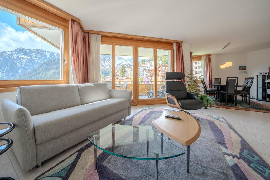 TV a/nebo společenská místnost v ubytování Casa Cresta C32 by Arosa Vacations