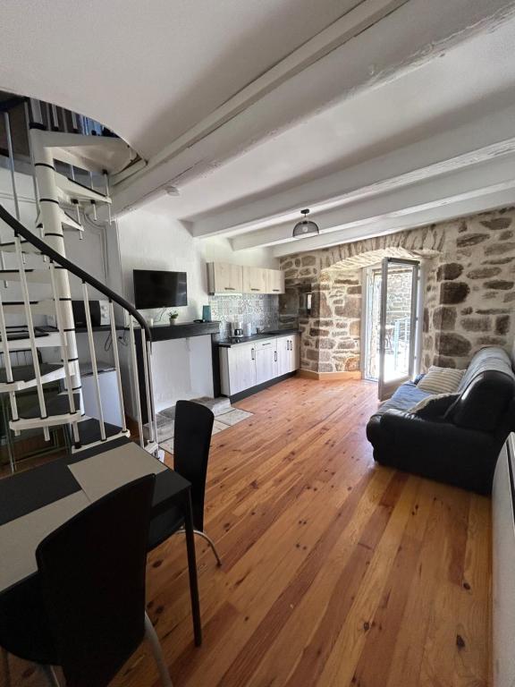 Photo de la galerie de l'établissement Les Apparts du Langouyrou duplex, à Langogne