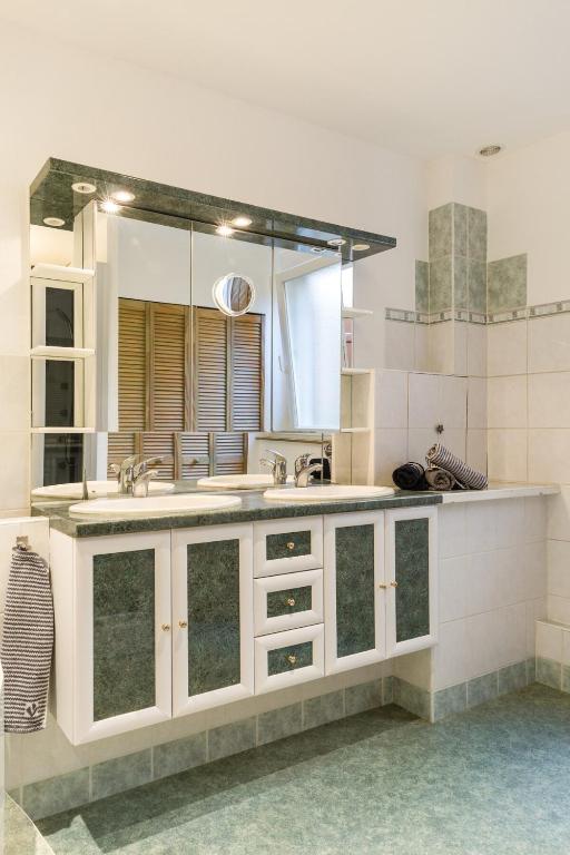 Colmar Apartment – photo 13