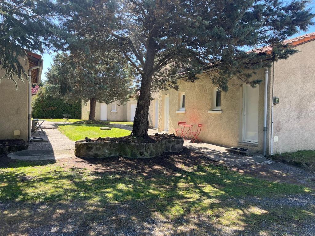 Zahrada ubytování Le Moulin de Barette - Proche Le Puy-en-Velay