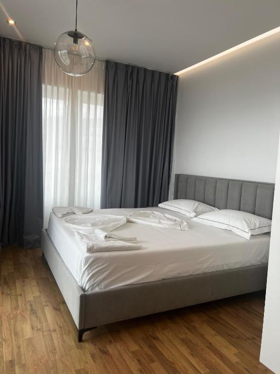 Postel nebo postele na pokoji v ubytování MiraMar Hotel