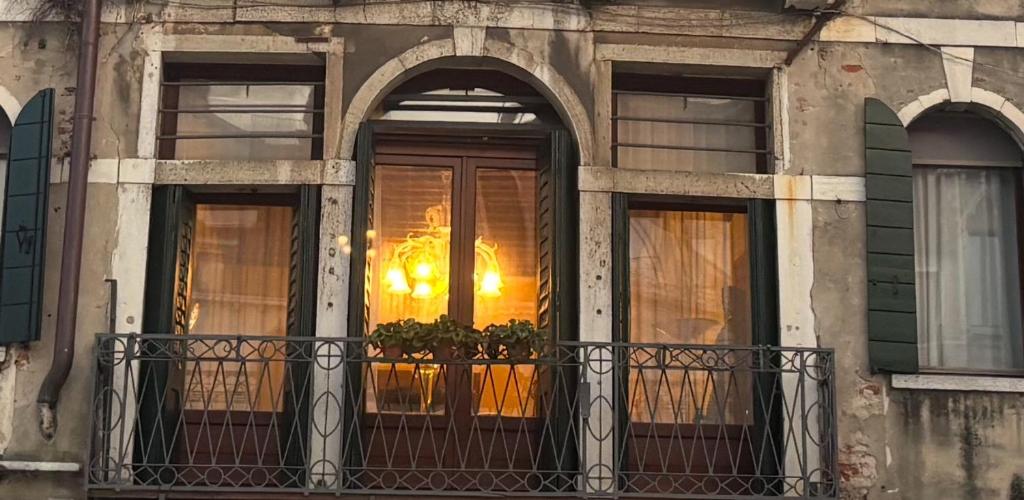 Budova, v ktorej sa ubytovanie bed & breakfast nachádza