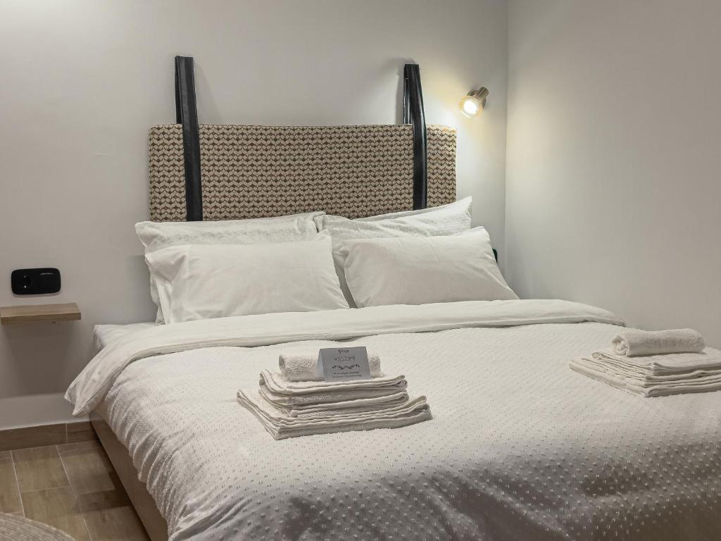 Postel nebo postele na pokoji v ubytování Elden Bnb Xanthi