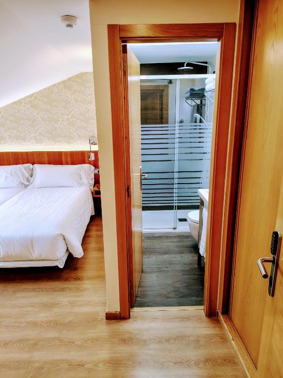 Pensión O Códice by Moradas Nieto - 2