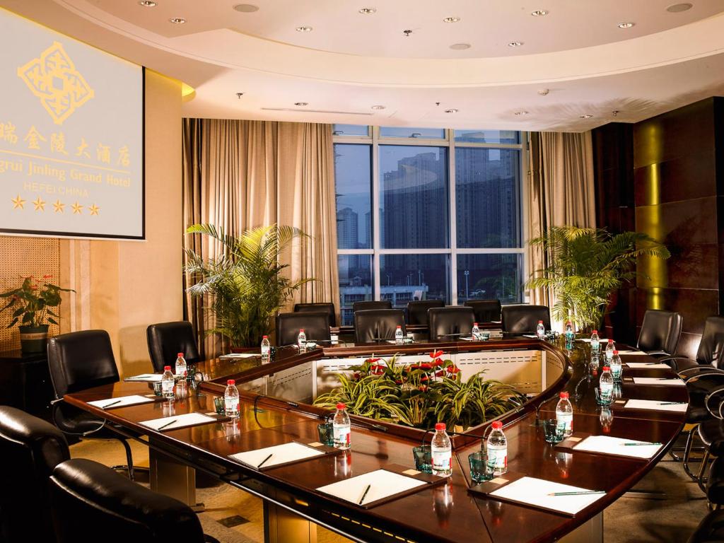 Konferenční prostory v ubytování Hongrui Jinling Grand Hotel Hefei