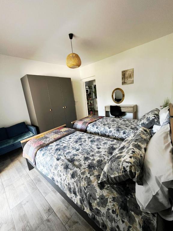Posteľ alebo postele v izbe v ubytovaní Apartmani Mirko Rovinj