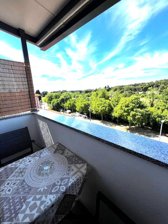 Balkón alebo terasa v ubytovaní Apartmani Mirko Rovinj
