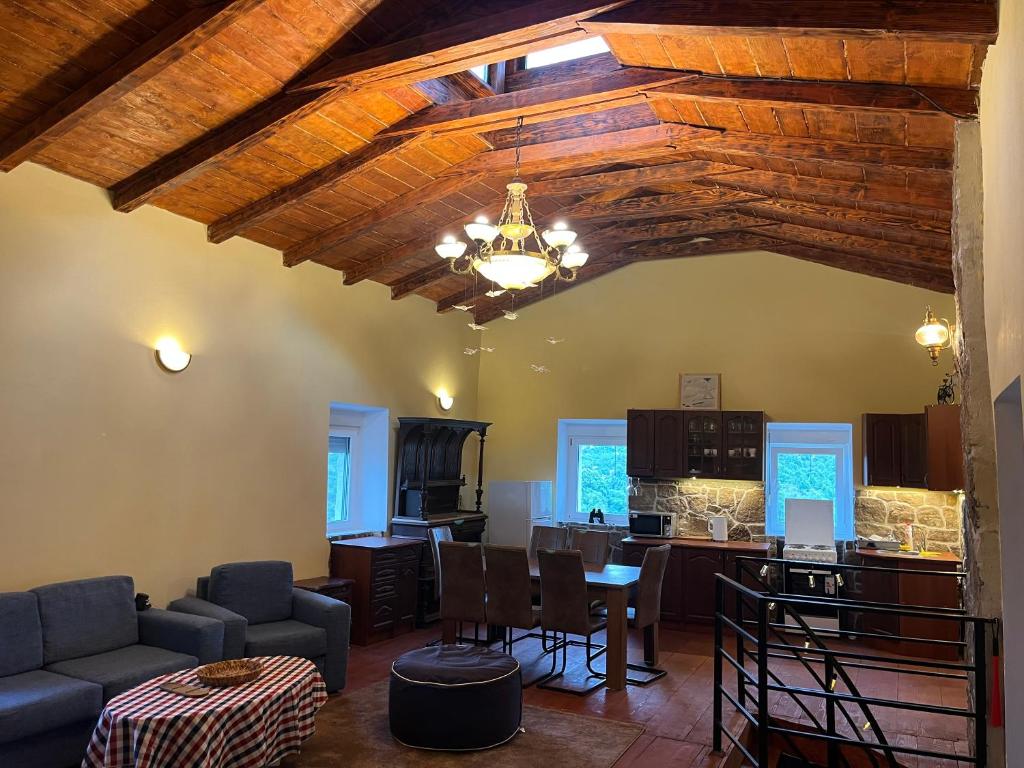 Fotografie z fotogalerie ubytování Villa Boguti v destinaci Boguti