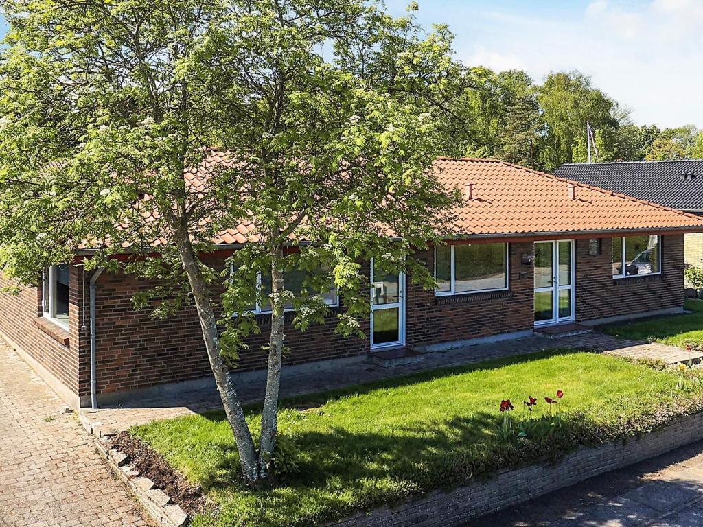 Το κτήριο όπου στεγάζεται  η παραθεριστική κατοικία