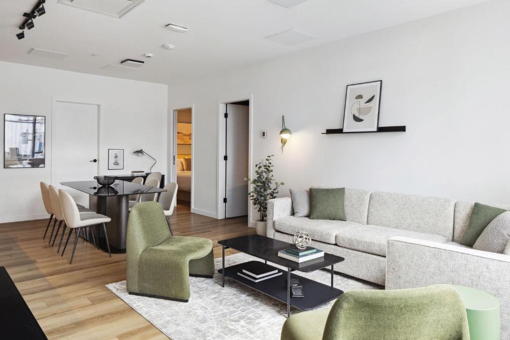 
Two Bedroom Deluxe Apartment
