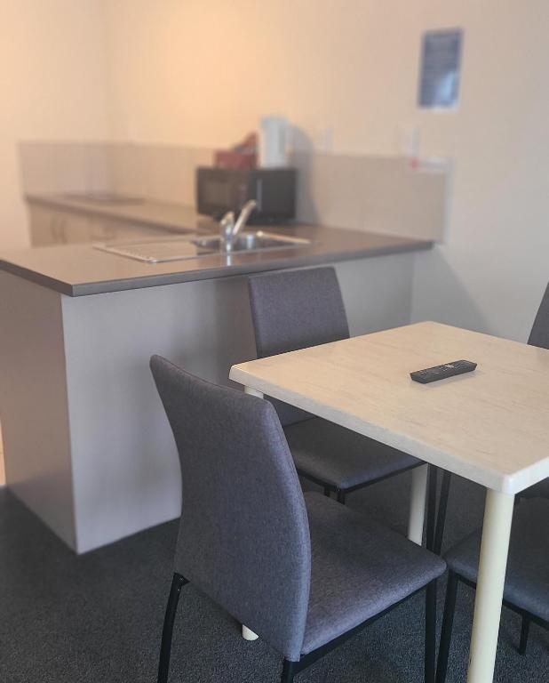 BK's Fountain Court Motel - Resim 42