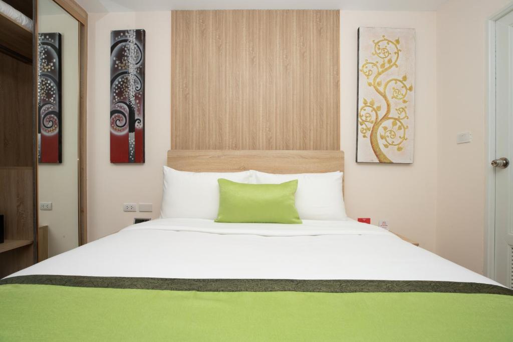 iCheck inn Darisa Patong - Resim 7