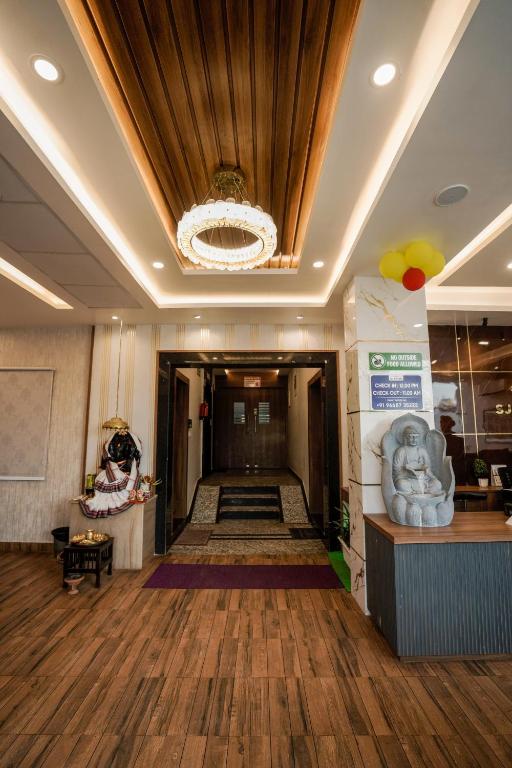 Vstupní hala nebo recepce v ubytování HOTEL SJ PRIDE