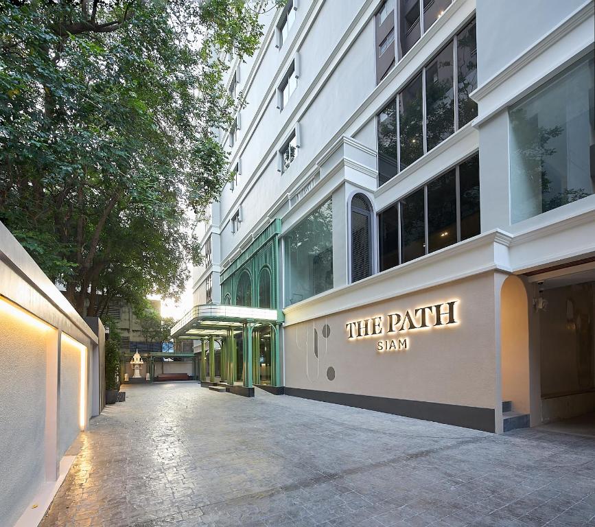 The Path Siam - Resim 1