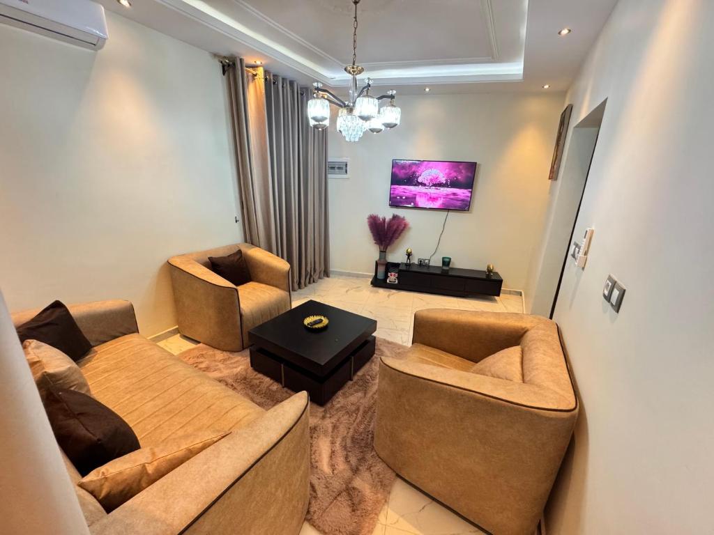 Ruang duduk di Learn Life Private Residence