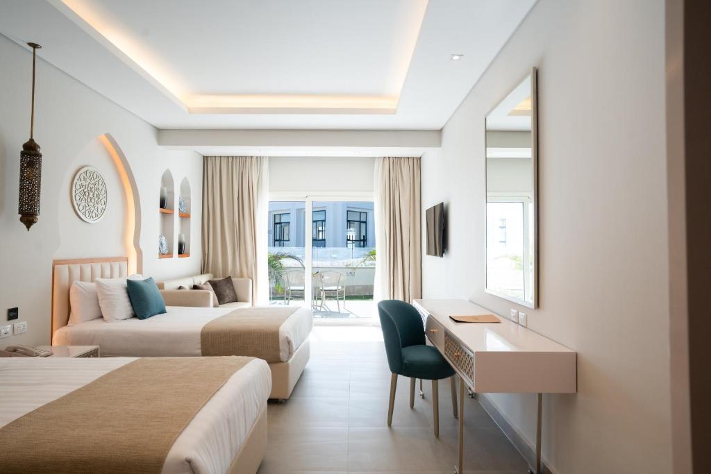 Sunrise Remal Beach Resort - 3