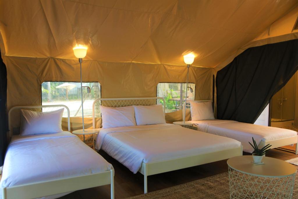 Superior Safari Tent