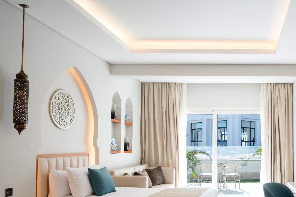 Sunrise Remal Beach Resort - 4