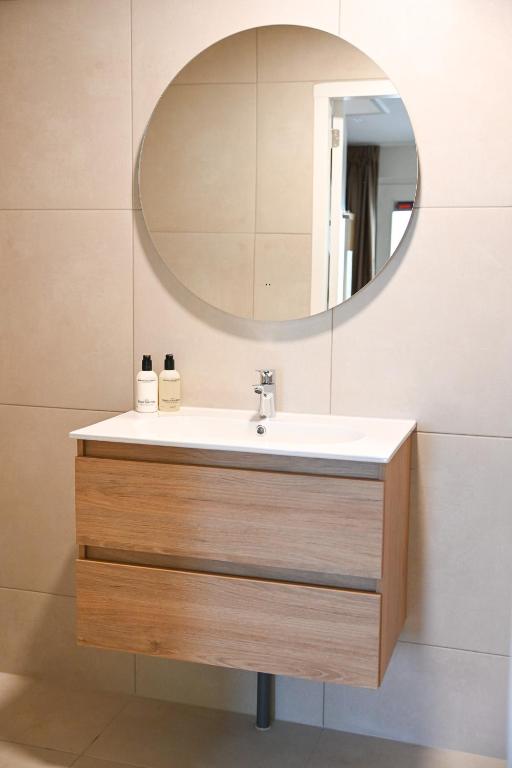 High Street Apartments - Resim 3