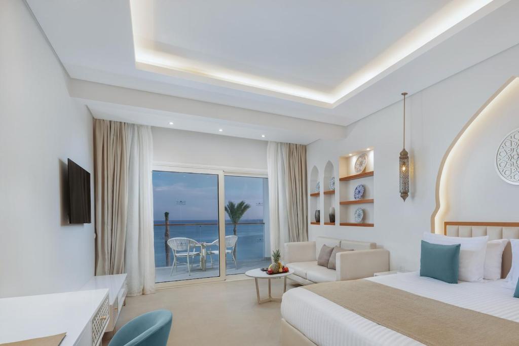 Sunrise Remal Beach Resort - 8