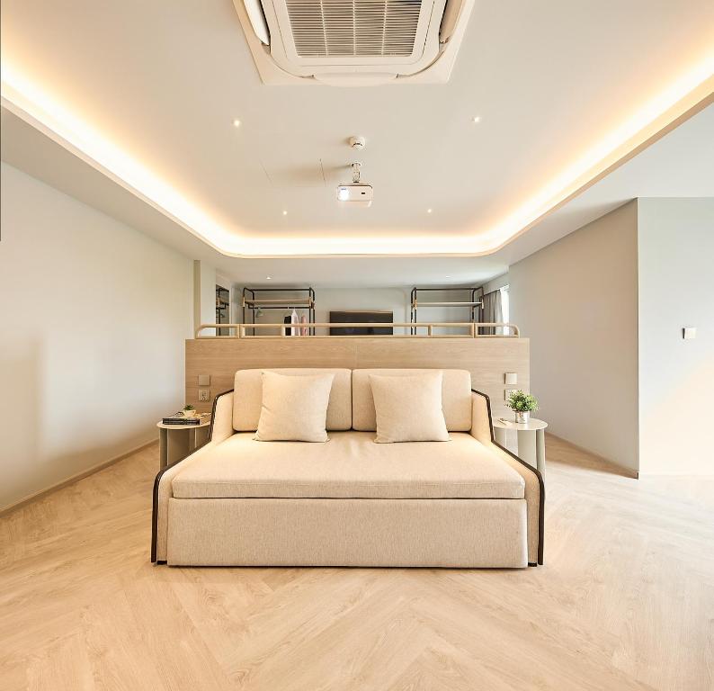 The Path Siam - Resim 20