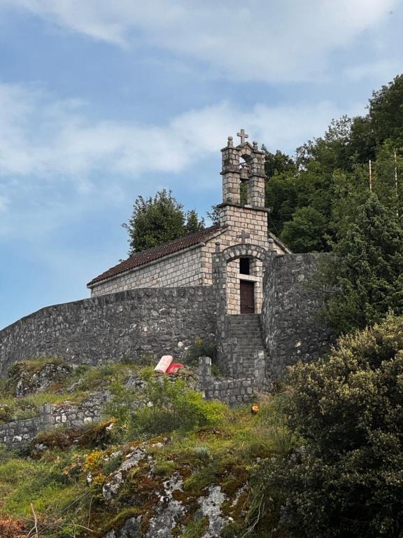 Fotografie z fotogalerie ubytování AI Cottage v destinaci Železnička Stanica Virpazar