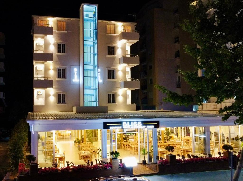 Budova, kde se hotel nachází