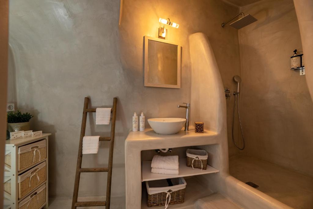 Koupelna v ubytování Messavόli Residences