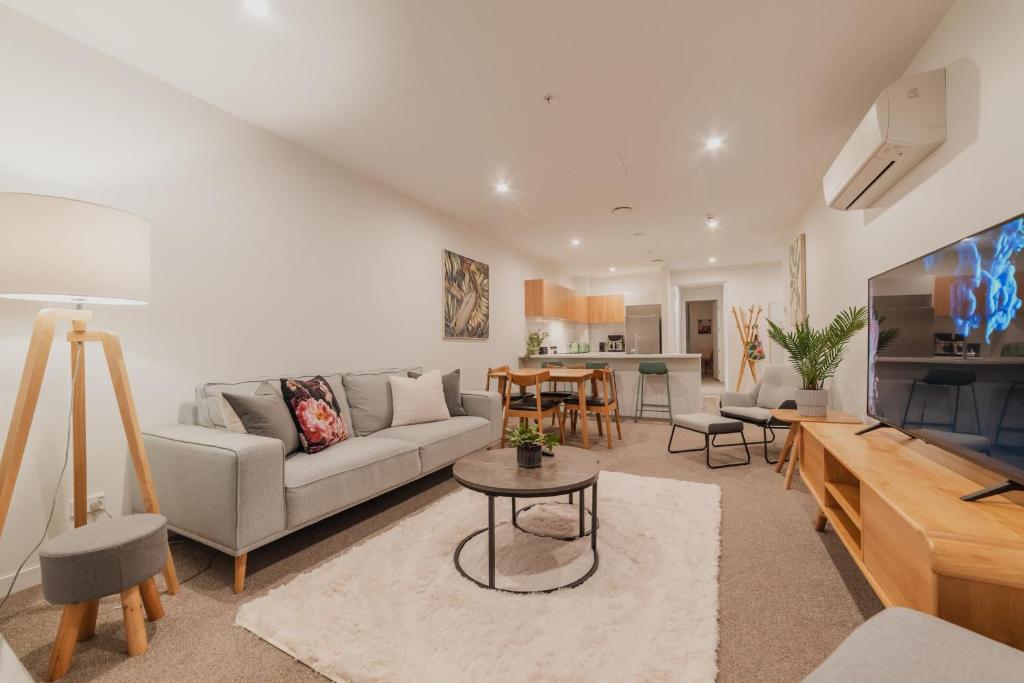 Convenient City Pad - 2BR Laundry Sleeps 5 - Resim 25