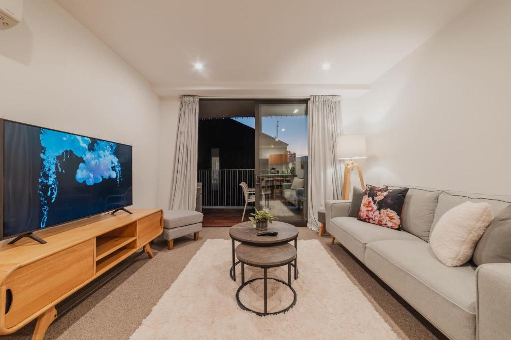 Convenient City Pad - 2BR Laundry Sleeps 5 - Resim 28