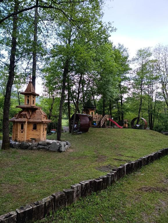 Zahrada ubytování Dedin Konak