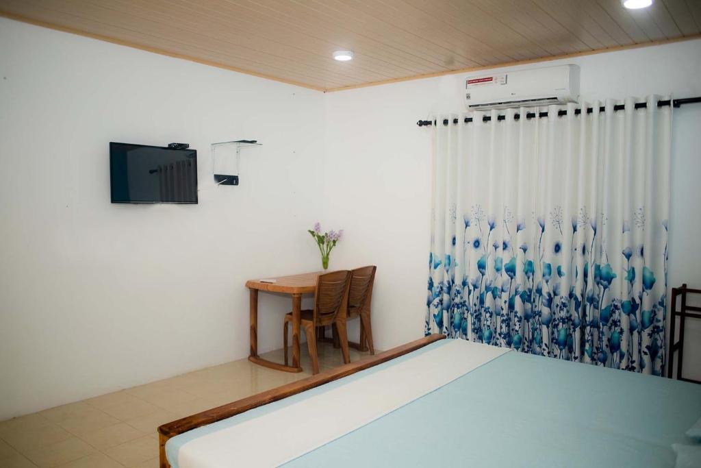Gambar di galeri bagi Roozeli Home Stay Yala di Tissamaharama